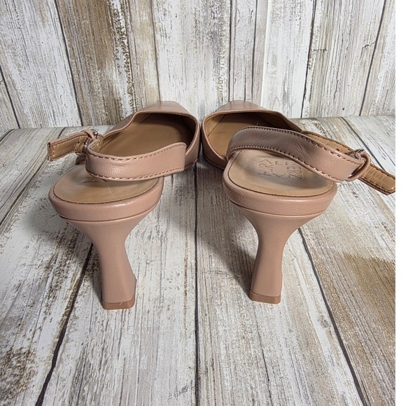 Naturalizer Nude Beige Leather Pointed Toe Slingback Flared Kitten Heels Pump 7W - Picture 6 of 10